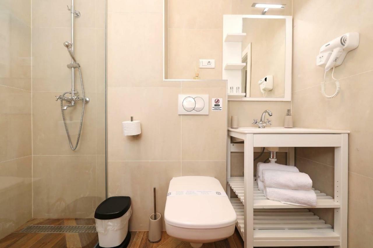 Redstone Luxury Apartament *